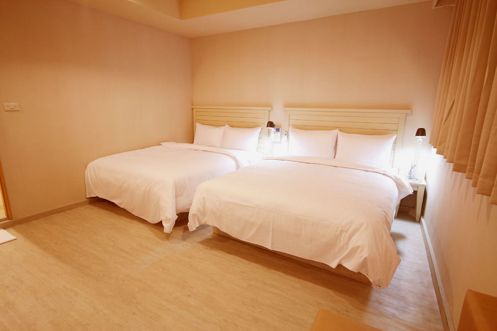 Royal Group Hotel Xiong Zhong Branch Kaohsiung Buitenkant foto