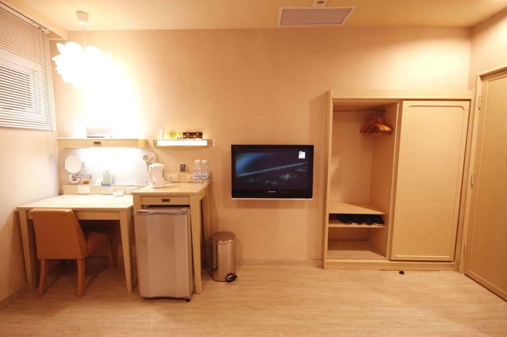 Royal Group Hotel Xiong Zhong Branch Kaohsiung Buitenkant foto