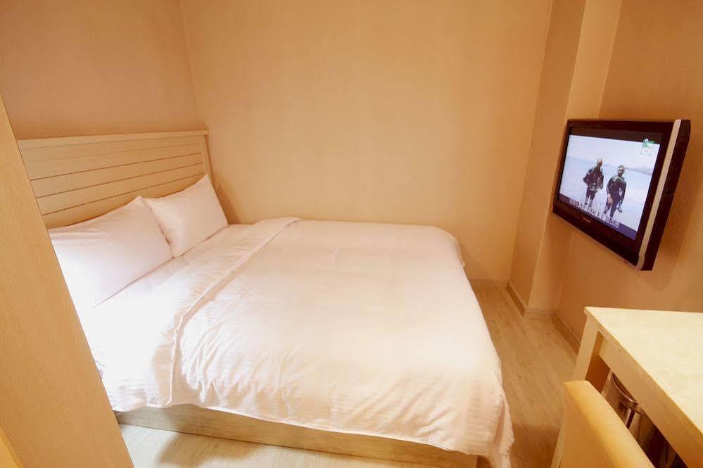 Royal Group Hotel Xiong Zhong Branch Kaohsiung Buitenkant foto