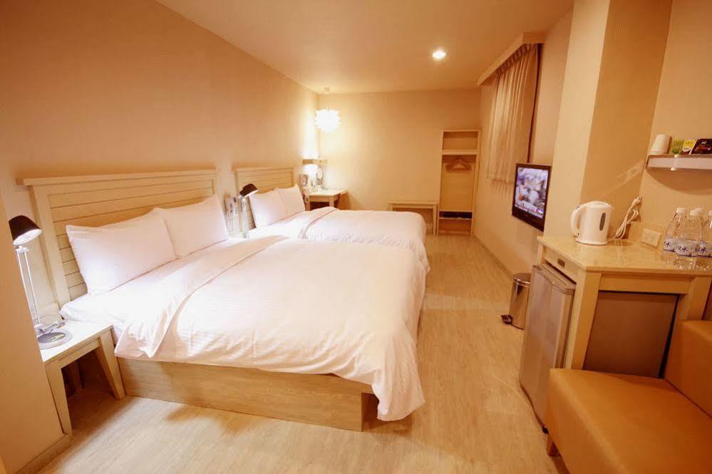 Royal Group Hotel Xiong Zhong Branch Kaohsiung Buitenkant foto